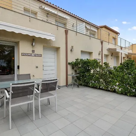 Fuer 4 Personen Ca 45 Qm In Empuriabrava, Costa Brava Golf De Roses * Empuriabrava