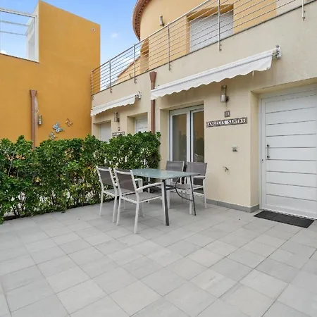 Fuer 4 Personen Ca 45 Qm In Empuriabrava, Costa Brava Golf De Roses